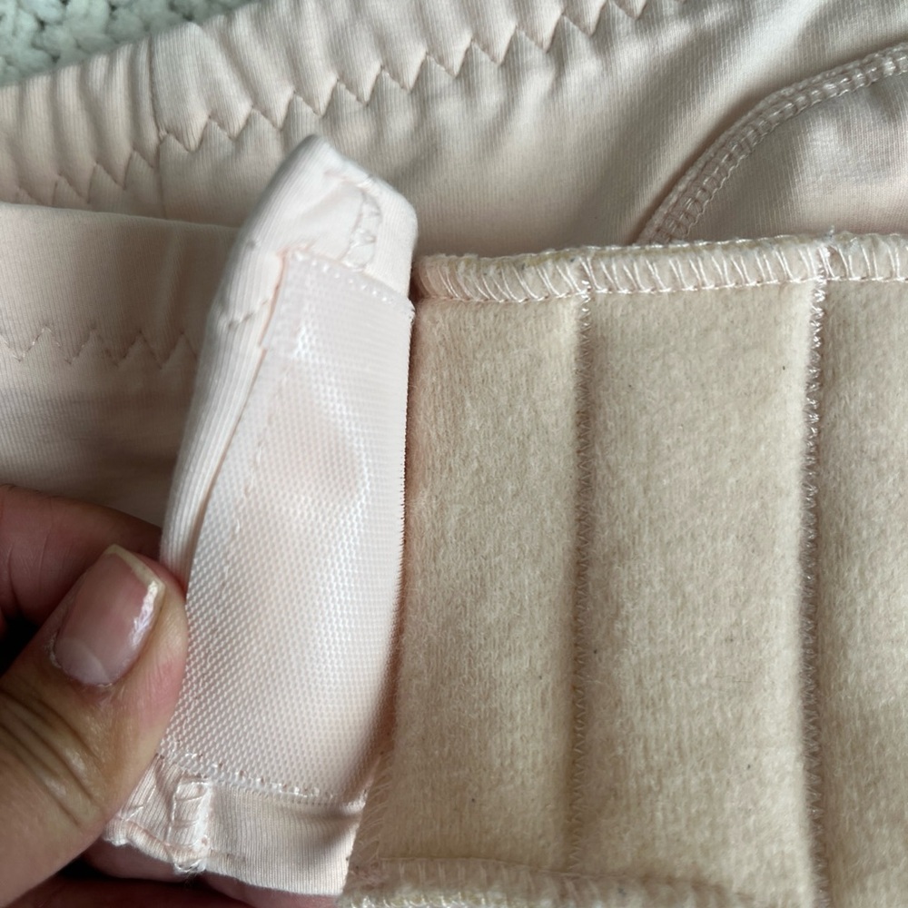 Breast Pump Nursing Strapless Post-Surgery Bra Front Zip Hands Free Adjustable - Picture 8 of 16